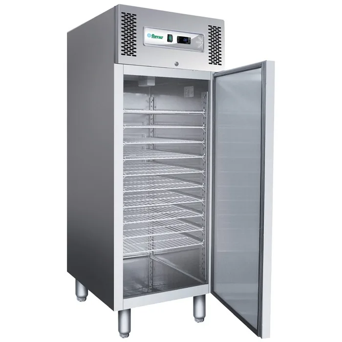 Konditorejas skapis-saldētava ventilējams G-GE800BT